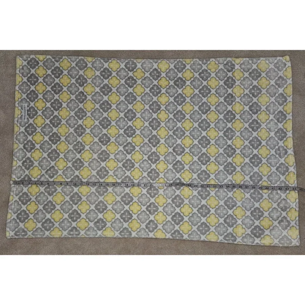 Blankets & Beyond Quatrefoil Geometric Baby Blanket Gray Yellow White 30x45